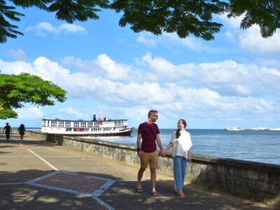 Suva-Waterfront-Couple-Walk-1-CREDIT-Fiji-Pocket-Guide--974x650